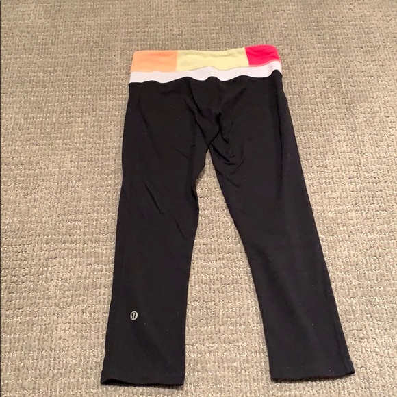 Lululemon Crop Pants - Picture 2 of 2